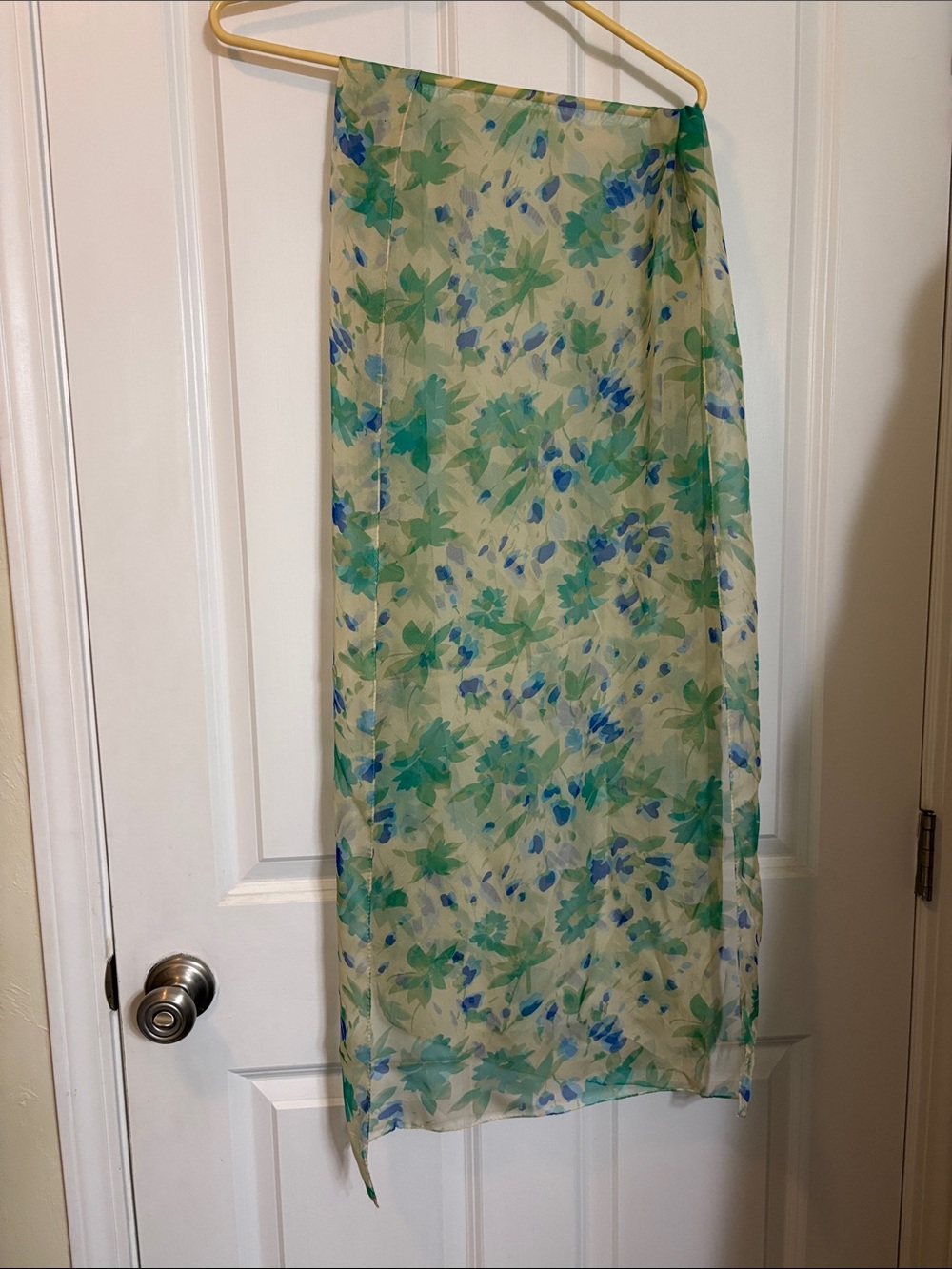 Lightweight Floral Sheer Scarf in Green and Blue